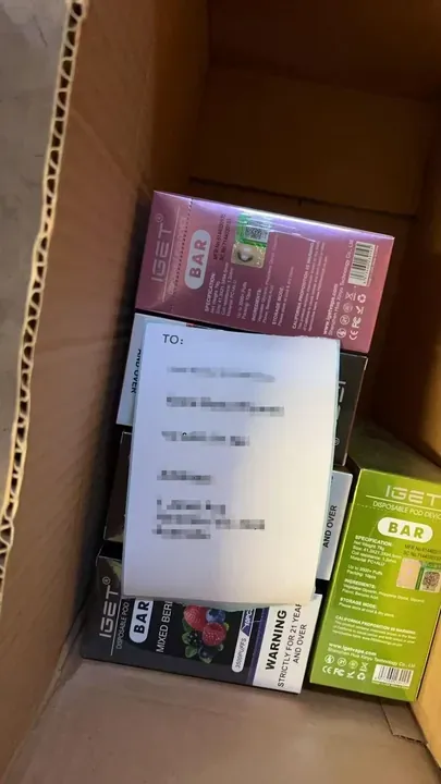 IGET vape order delivered to an Australian customer, photographed on arrival